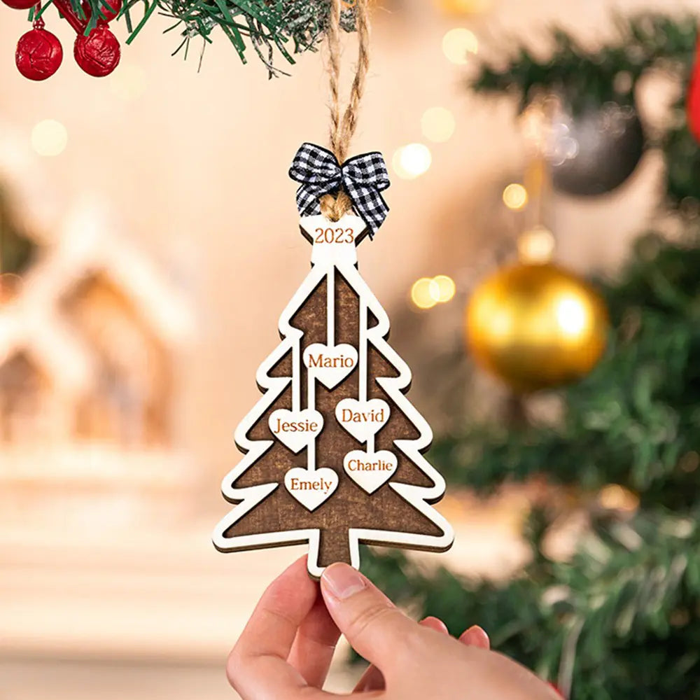 Personalised Wooden Hanging Christmas Tree Ornament 1-7 Names