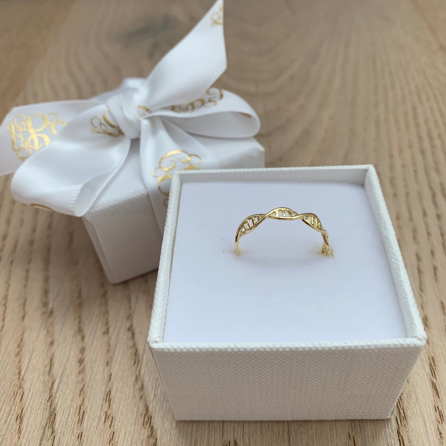 DNA Ring