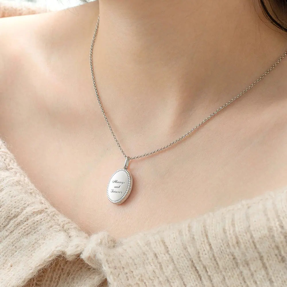 Personalised Oval Photo Locket Necklace