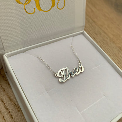 Double Thickness Carrie Style Personalised Name Necklace with Rolo Chain